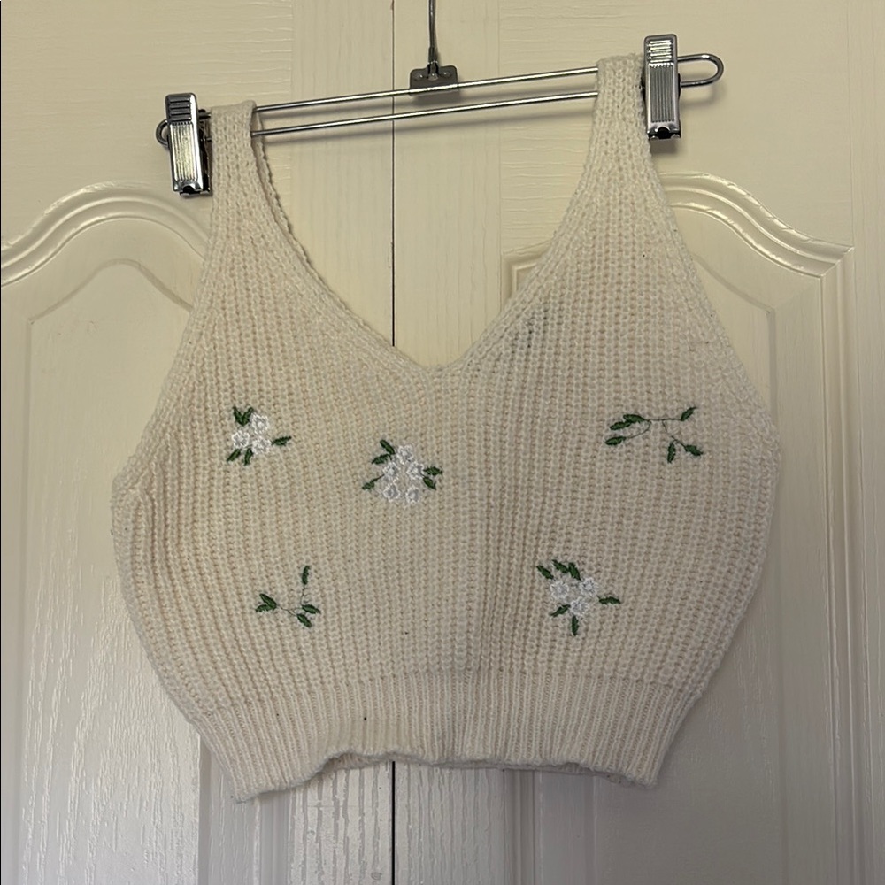 SHEIN Cream Ribbed Sleeveless Crop Tank